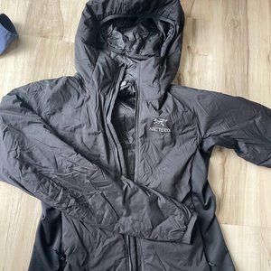 Arcteryx Atom Hoody Size M (LIKE NEW)